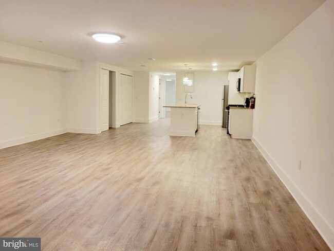 Foto del edificio - 123 Creek Rd