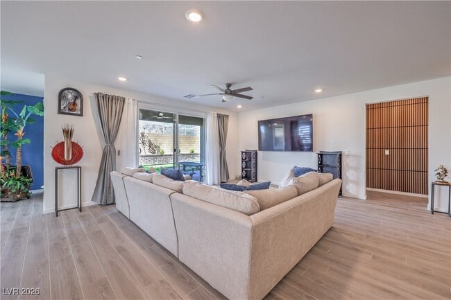 Foto del edificio - 6093 Avery Pointe St