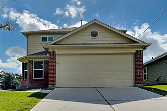 Building Photo - 16731 N Blue Jay Dr
