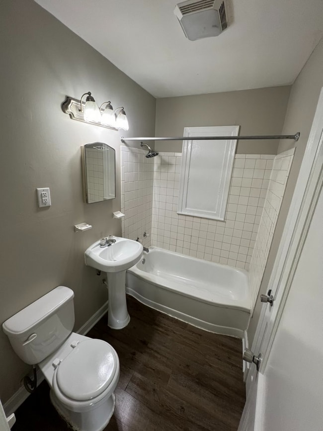 Building Photo - Move in Special! 1/2 off First Month's Ren...