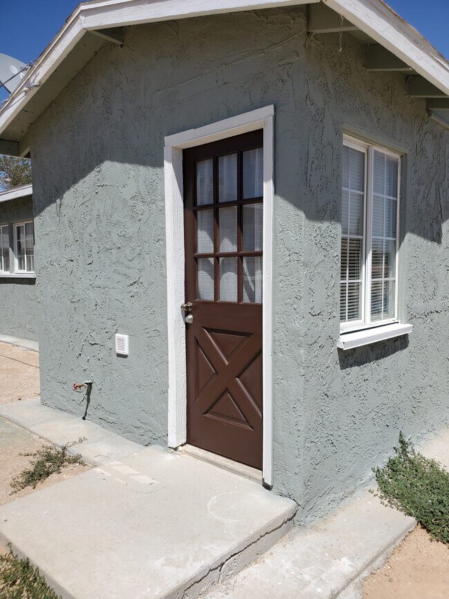 3427 Arthur Ave, Mojave, CA 93501 House Rental in Mojave, CA