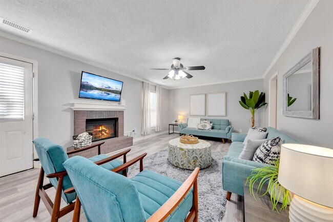 Foto del edificio - 4732 Winters Chapel Rd