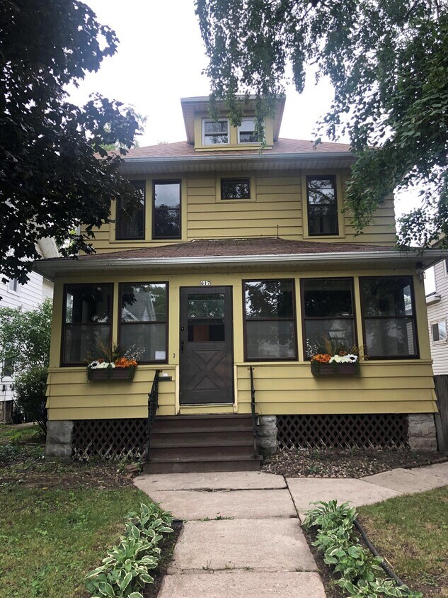Primary Photo - 617 Waugoo Ave
