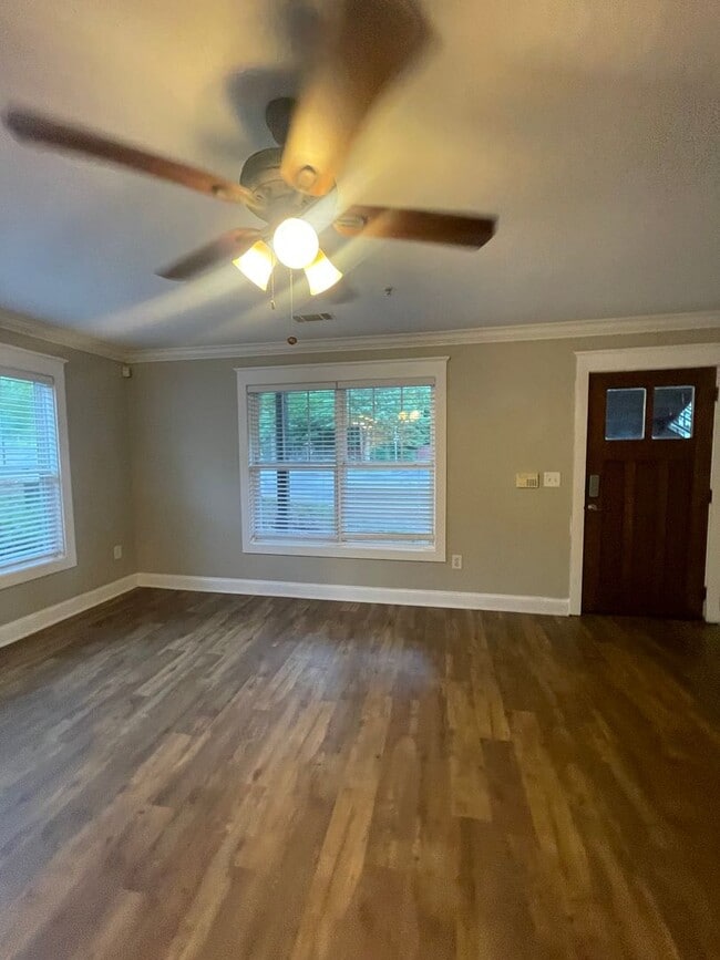 Foto del edificio - 01-103 Whittaker