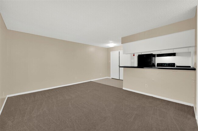 Foto del edificio - 7211 Atwell Dr