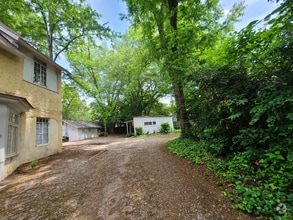 Building Photo - 145 Mell St