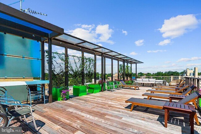 Foto del edificio - 5410 Connecticut Ave NW