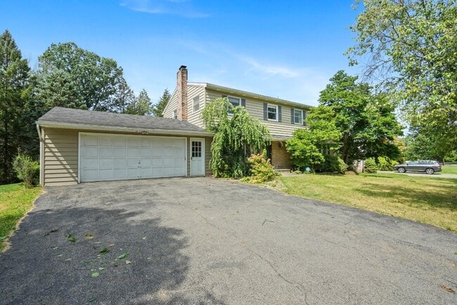 Building Photo - 300 Murray Hill Rd