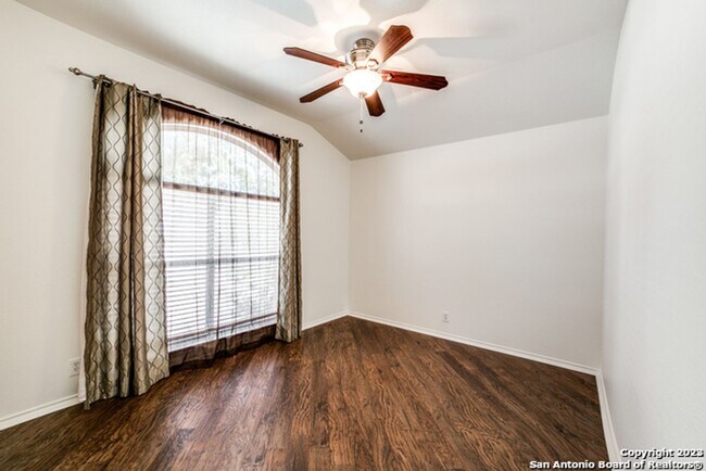 Foto del edificio - Stylish & Spacious 3-Bedroom Home Perfect for Students and Families