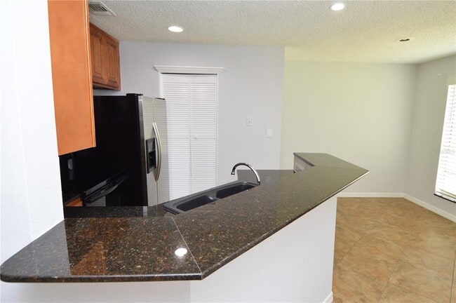 Building Photo - 8613 Mallard Reserve Dr