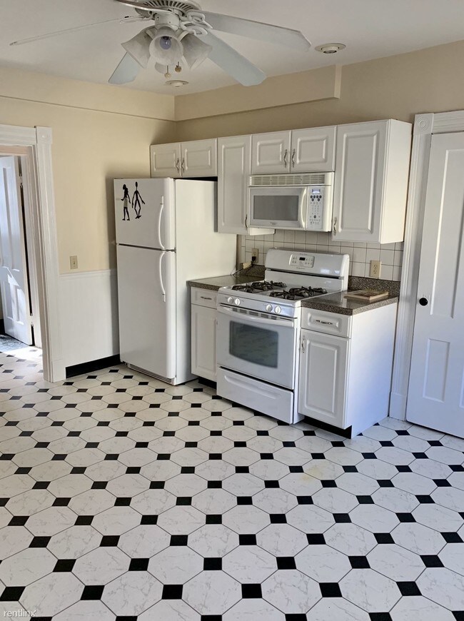 Building Photo - 2 br, 1 bath Apartment - 286 Cherry St