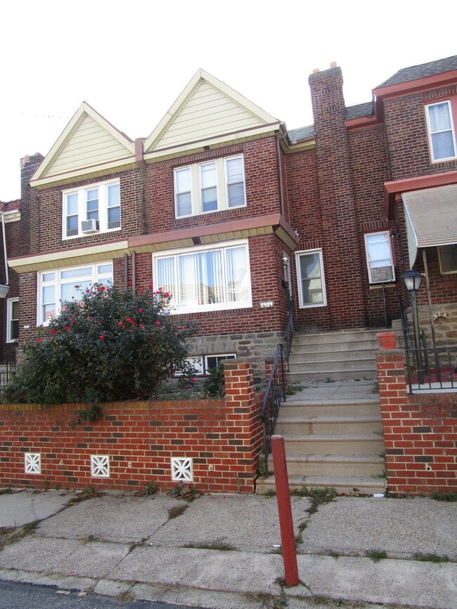 Photo - 1914 Ashley Rd House
