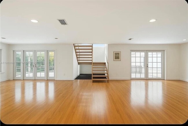 Building Photo - 7550 SW 82nd Ct