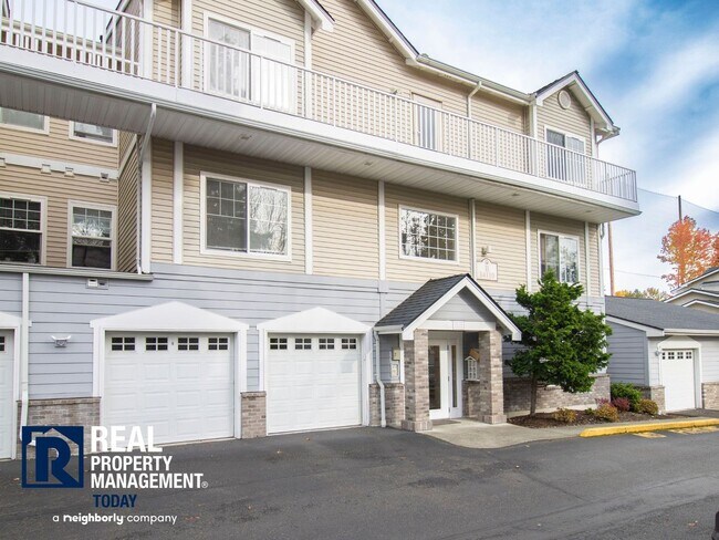 Foto del edificio - Beautifully Furnished 3 Bedroom Condo!