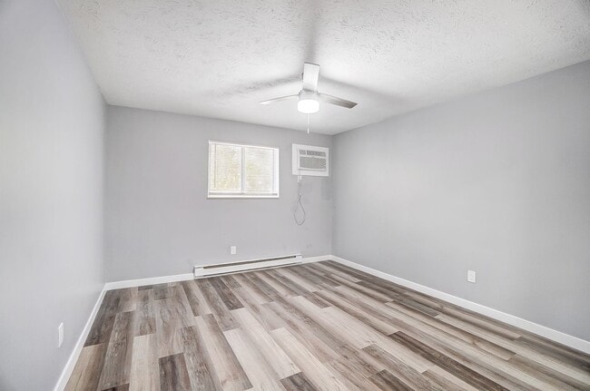 Interior Photo - Cascade Ridge