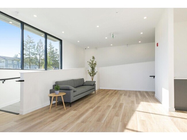 Building Photo - 8509-8158 158 St