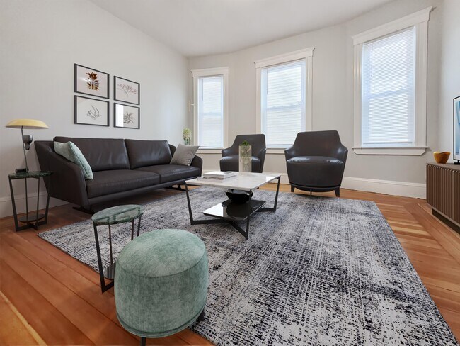 Building Photo - 108 Callender St