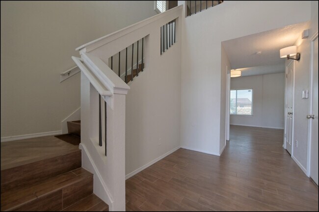 Foto del edificio - 2625 Chris Evert Pl