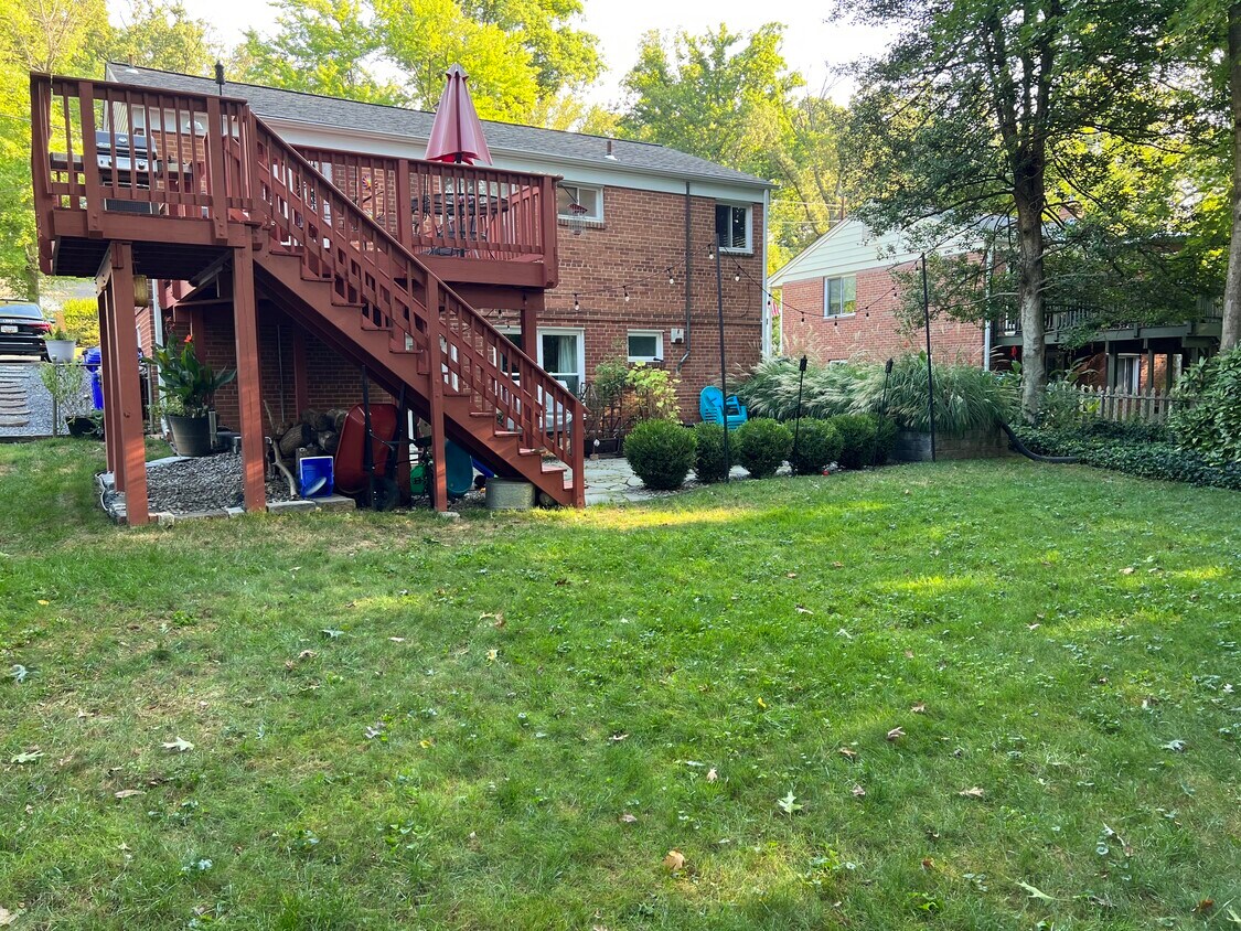 Building Photo - 3132 Plyers Mill Rd