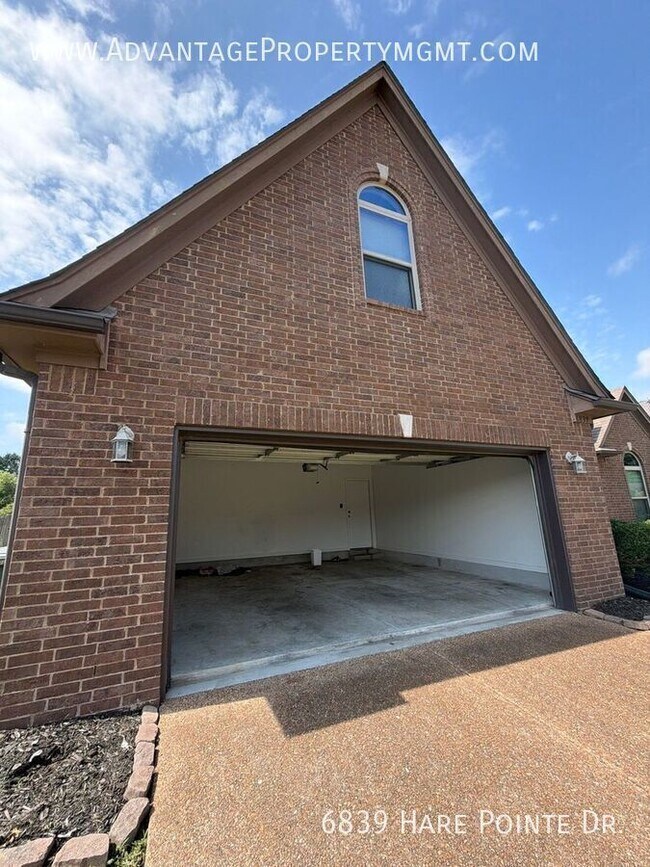 Building Photo - 6839 Hare Pointe