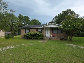 Building Photo - 440 Cattle Creek Rd