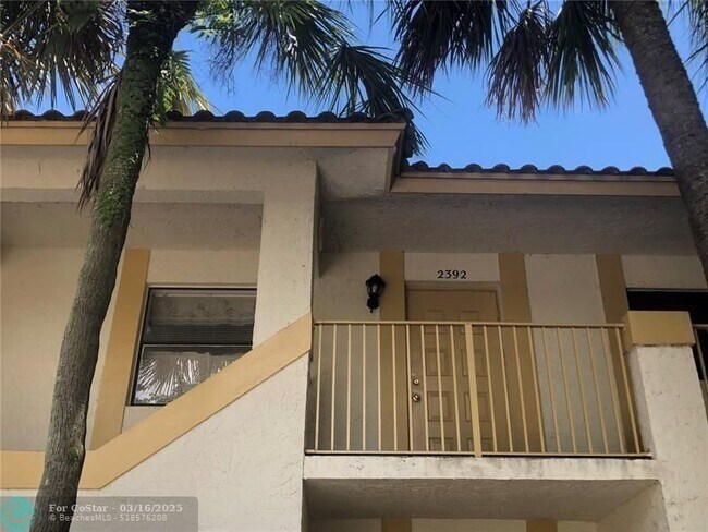 Foto del edificio - 2392 Coral Springs Dr