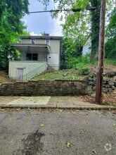 Building Photo - 1721 Scott St