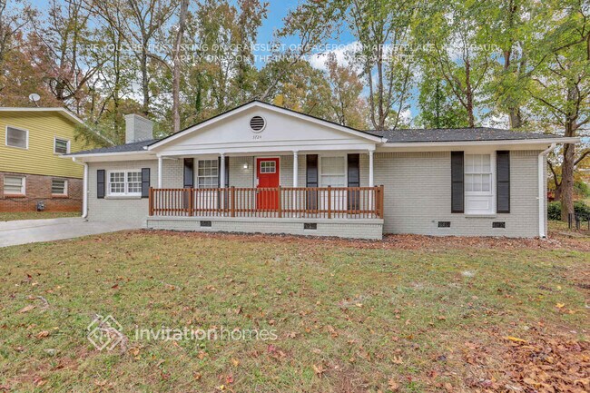 Building Photo - 3724 Manhattan Dr
