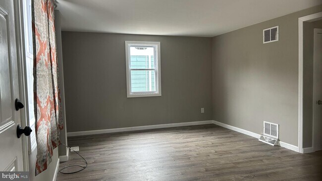 Foto del edificio - 4111 N Delsea Dr