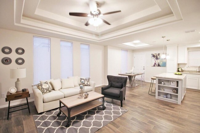 Foto del edificio - 2105 Canyon St Apt 2