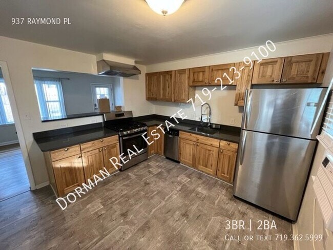 Building Photo - Westside Home close to downtown