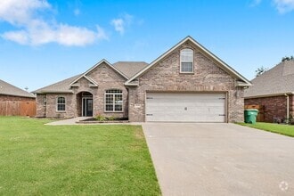 Building Photo - 1048 Tarah Knolls Cir