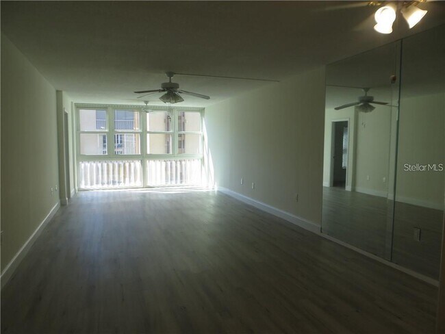 Foto del edificio - 121 Island Way