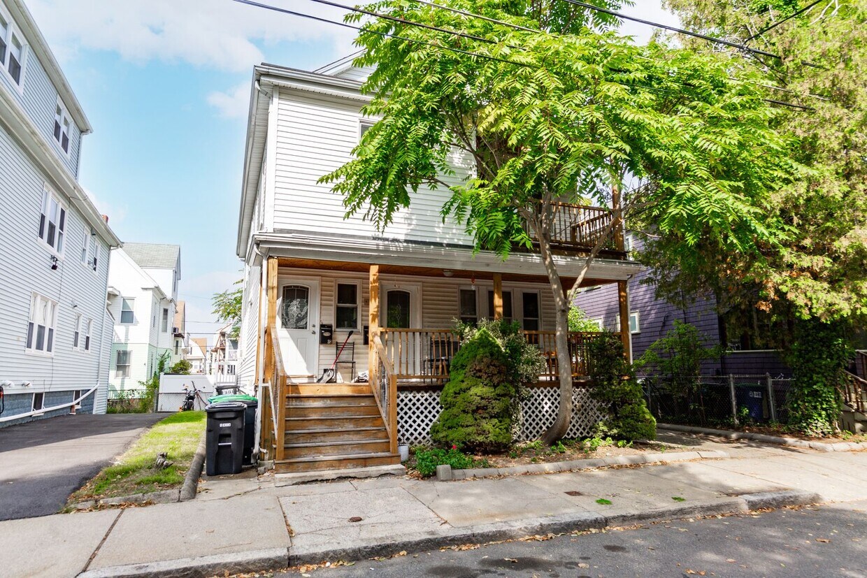 Primary Photo - 38-40 Boston Avenue