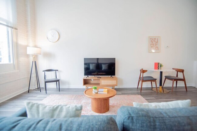 Foto del edificio - 50 N Illinois St