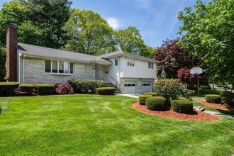 Building Photo - 61 Sevland Rd
