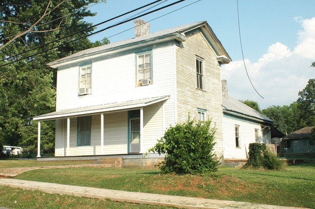 400 South Vine St. - 400 S Vine St