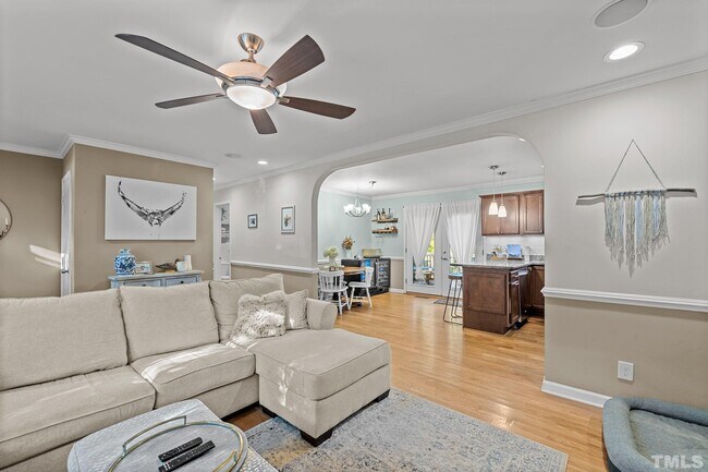 Foto del edificio - 6109 Whittier Dr