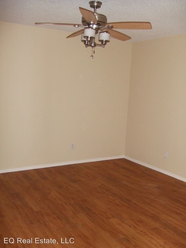 Building Photo - 2800 Swisher St