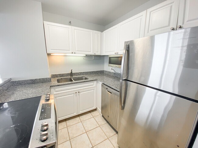 Foto del edificio - 3660 N Lake Shore Dr