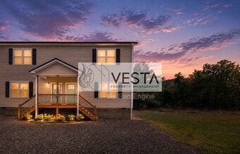 Building Photo - 113 Stone Dr