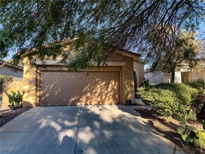 Building Photo - 10789 Muscari Way