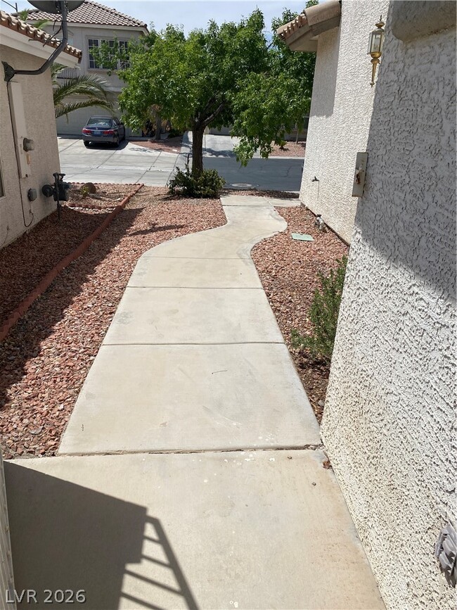 Building Photo - 8412 Diamond Dust Dr