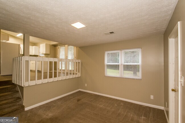 Foto del edificio - 5217 Scarbrough Ln