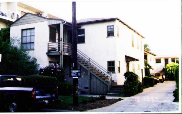 Foto del edificio - 2717-2727 Mariquita St