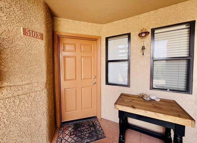 Foto del edificio - "Discover Modern Comfort: 2-Bed, 2-Bath in Tucsons Foothills “