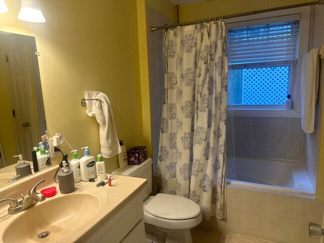 Foto del edificio - 137 Calumet St