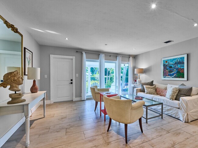 Foto del edificio - 301 NW 3rd Ct