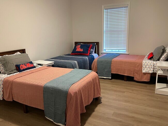 Foto del edificio - 106 Morgan Ln