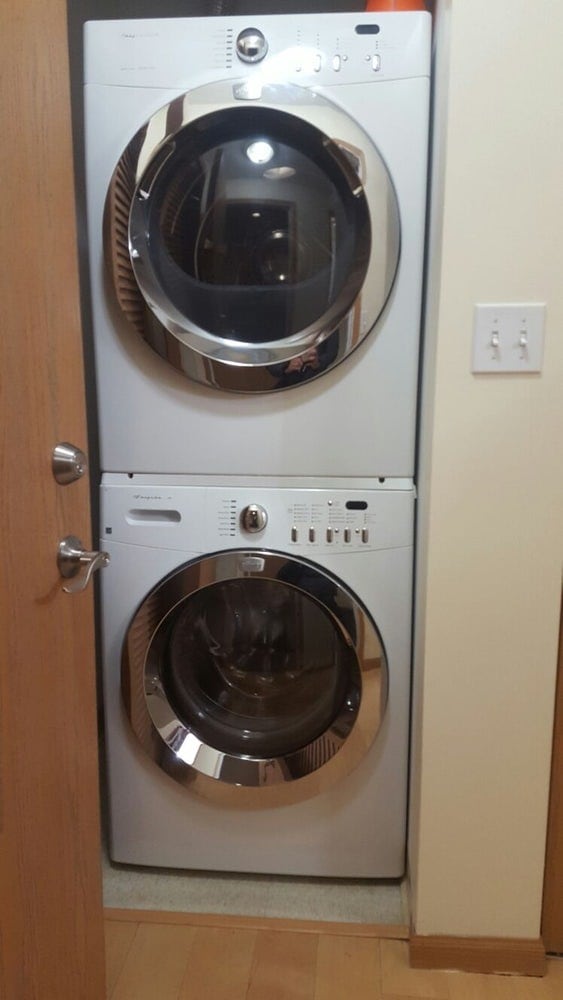 In-unit washer/dryer - 2322 S Canal St